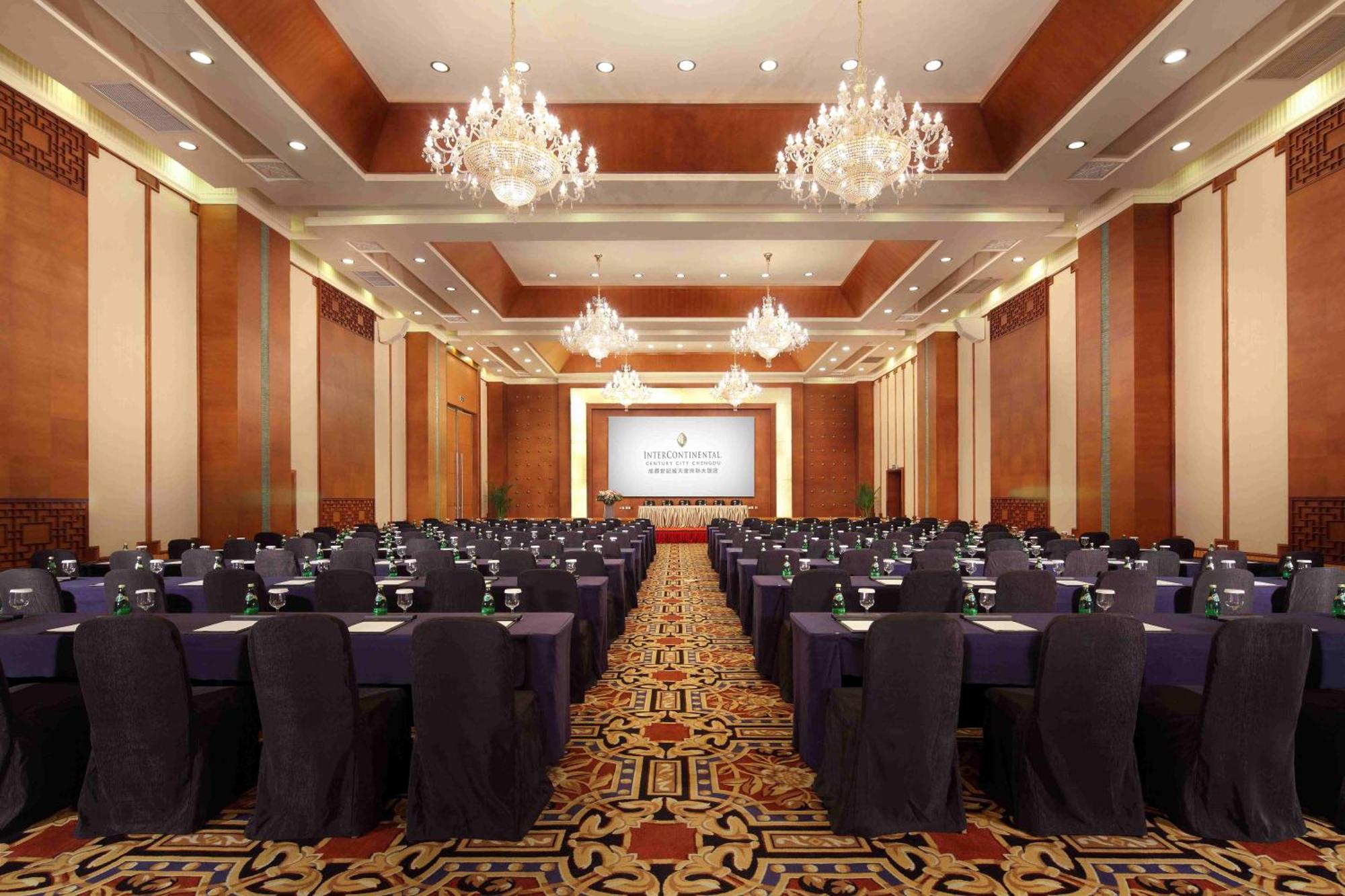 Holiday Inn Chengdu Century City-Westtower Экстерьер фото