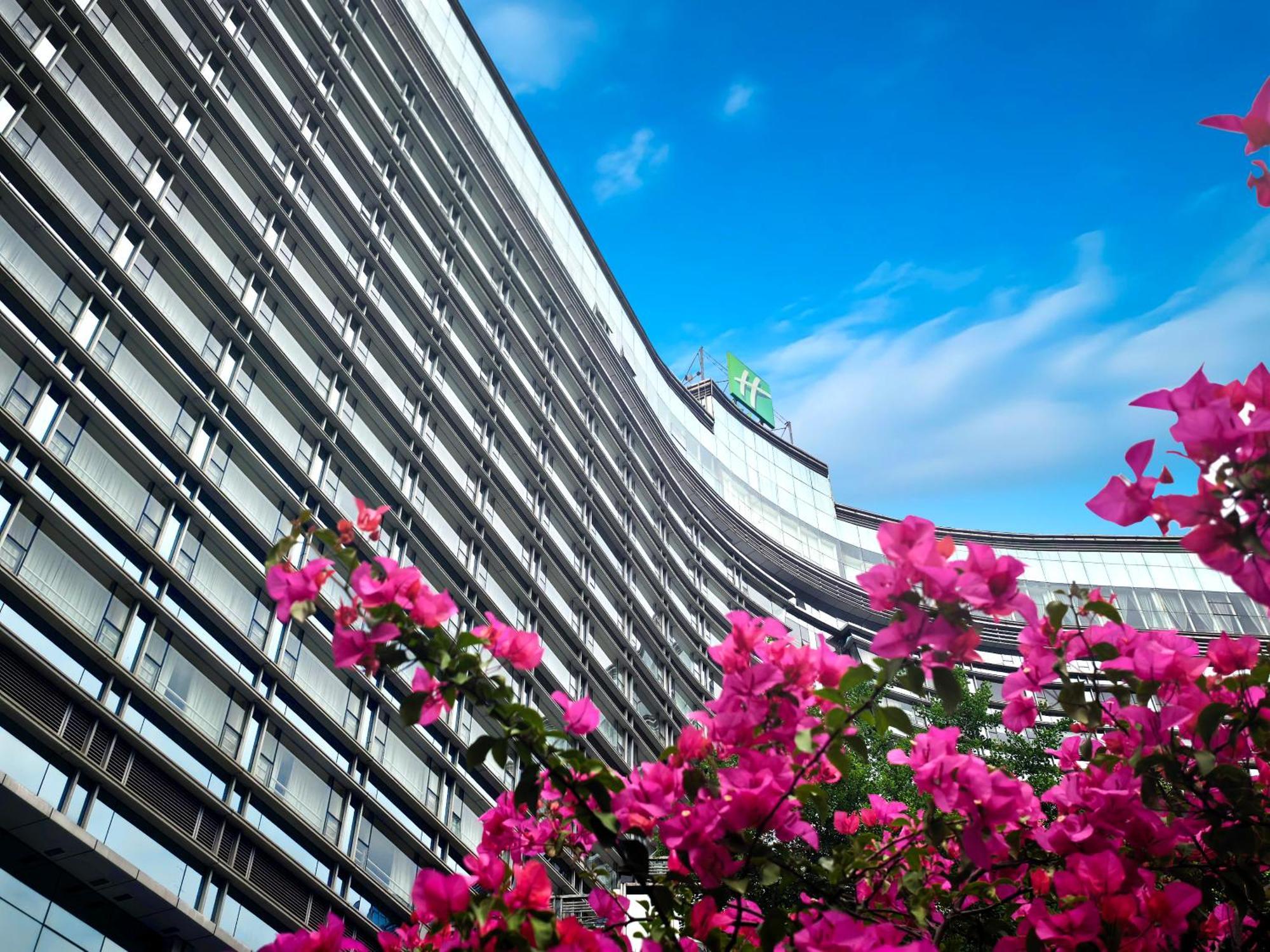 Holiday Inn Chengdu Century City-Westtower Экстерьер фото